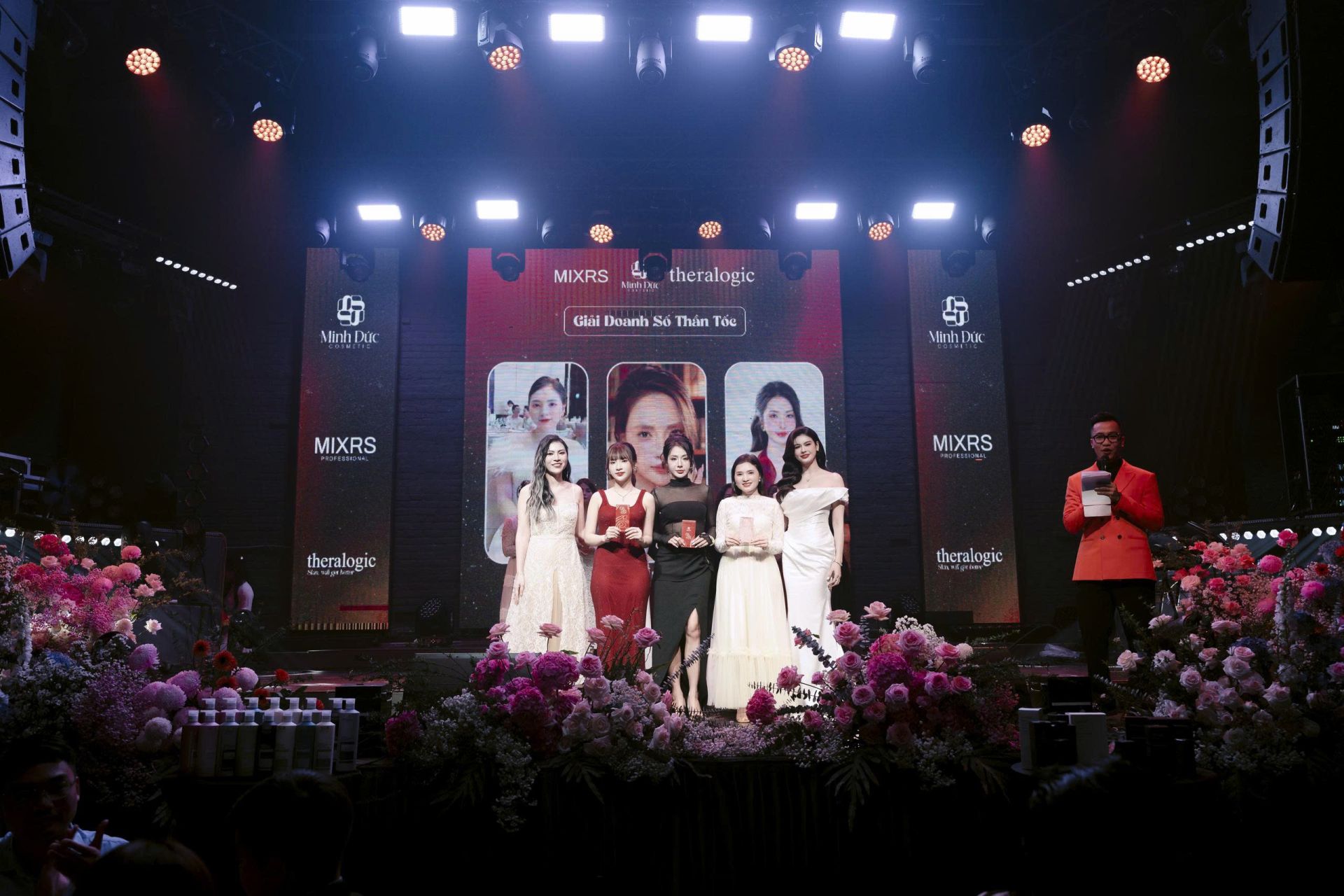 Vinh danh đại lý Tăng trưởng thần tốc